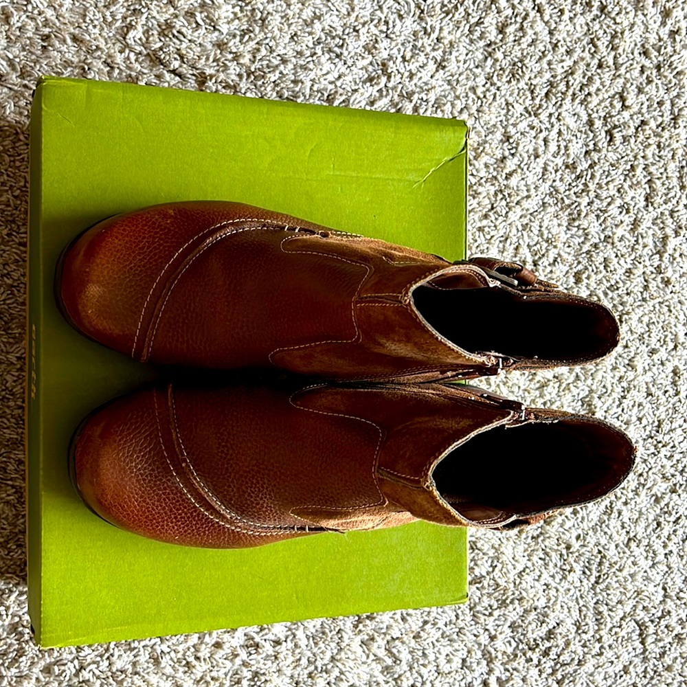 Size 10 W Width Earth Origins boot.